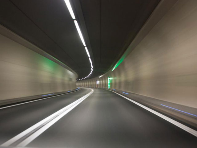 Tunnel (construction and maintenance)